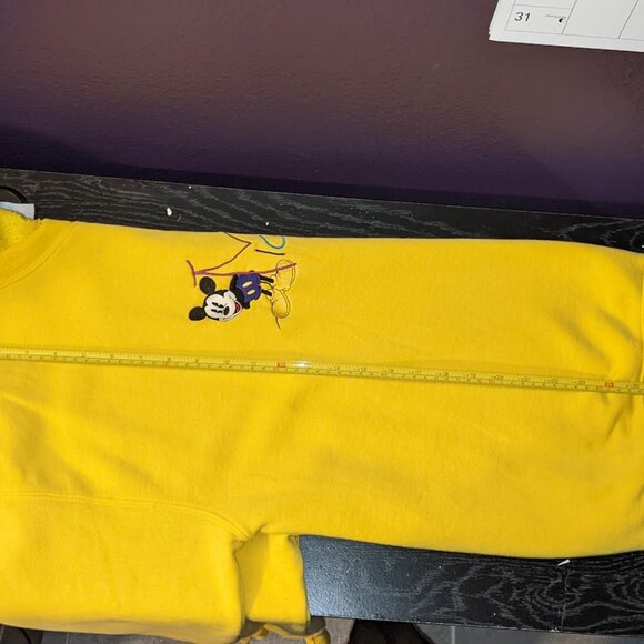 Vintage Yellow Mickey Mouse Sweatshirt Size Large - Picture 7 of 12